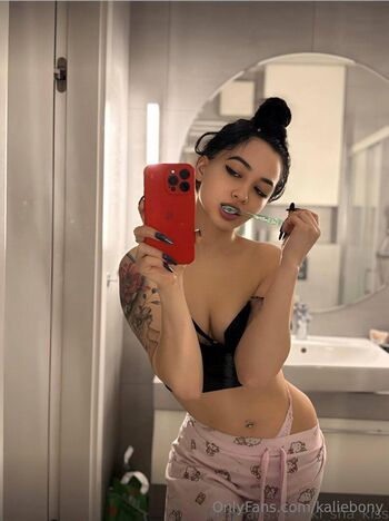 Full leaked Kaliebony private onlyfans photo