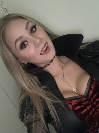Full leaked Kandyland private onlyfans photo