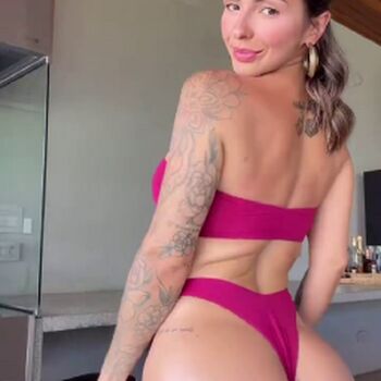Full leaked Karol rosalin private onlyfans photo