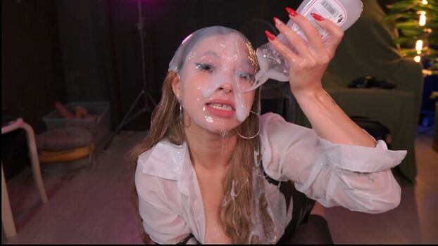 Full leaked Karolineneuer page private onlyfans photo
