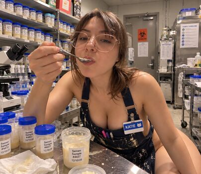 Full leaked Katie elizzy bugs page private onlyfans photo