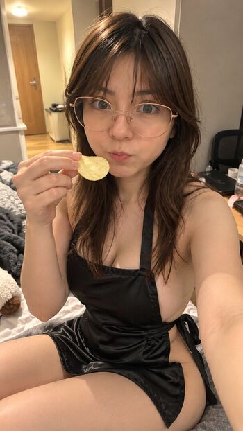 Full leaked Katie elizzy bugs private onlyfans photo