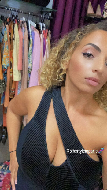 Full leaked Kayna samet page private onlyfans photo