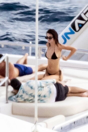 Full leaked Kendall jenner  page private onlyfans photo