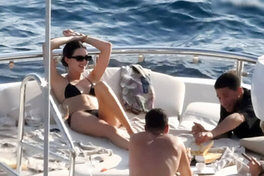 Full leaked Kendall jenner  page private onlyfans photo
