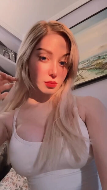 Full leaked Kitty aliice page private onlyfans photo