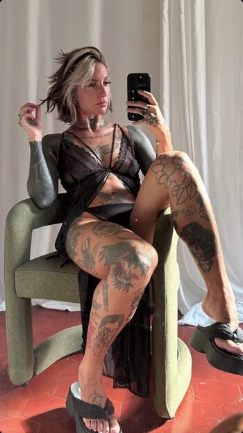 Full leaked Krokodeal  page private onlyfans photo