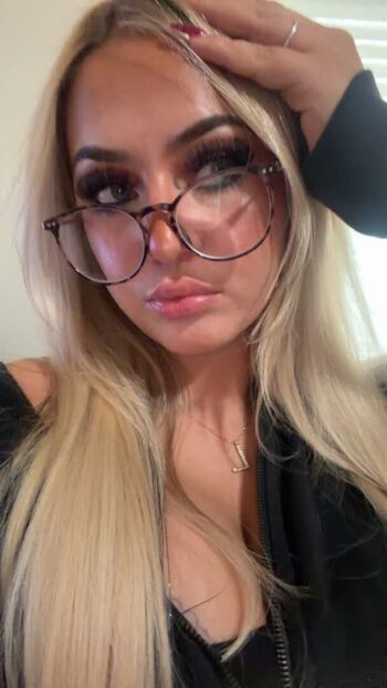 ladyybugloverr
