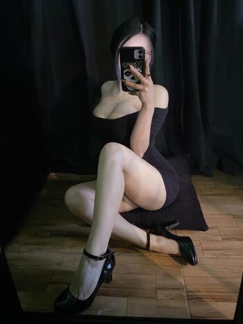 Full leaked Larissa lecter private onlyfans photo