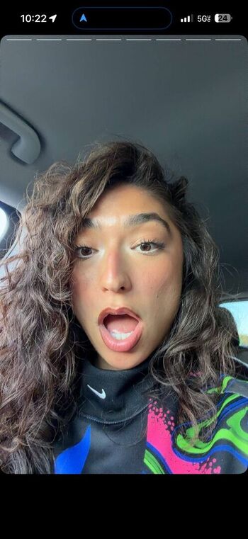 Full leaked Lea crigger page private onlyfans photo