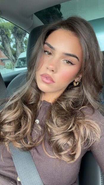 Full leaked Leah halton page private onlyfans photo