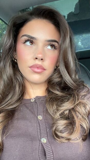 Full leaked Leah halton page private onlyfans photo