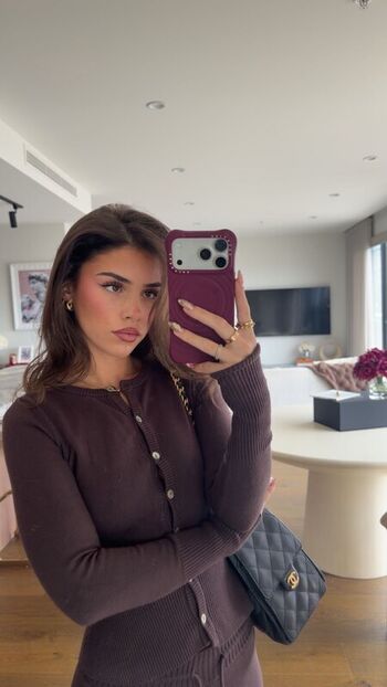 Full leaked Leah halton page private onlyfans photo