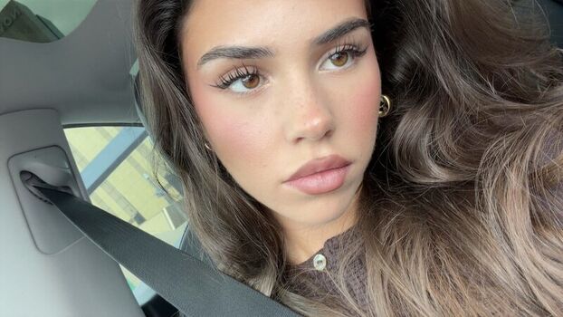 Full leaked Leah halton page private onlyfans photo