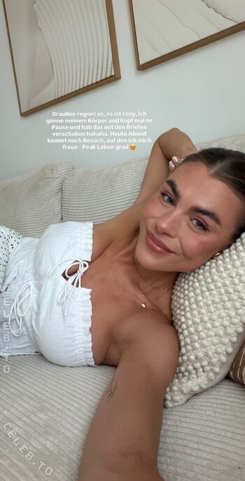 Full leaked Lenaknk page private onlyfans photo