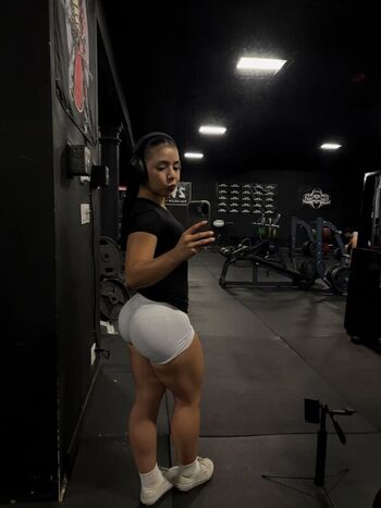 Full leaked Lesliemrtinez page private onlyfans photo