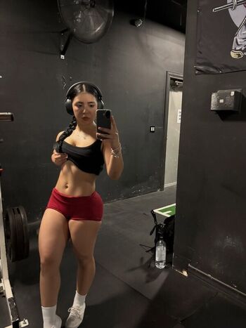 Full leaked Lesliemrtinez page private onlyfans photo