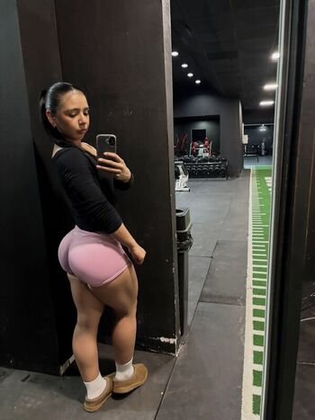 Full leaked Lesliemrtinez private onlyfans photo