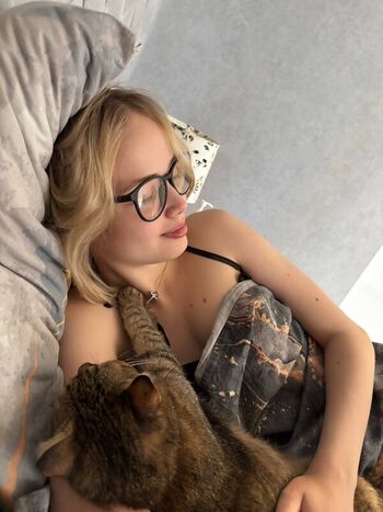 Full leaked Lilolendis page private onlyfans photo