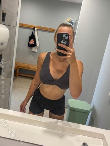 Full leaked Lioxella page private onlyfans photo