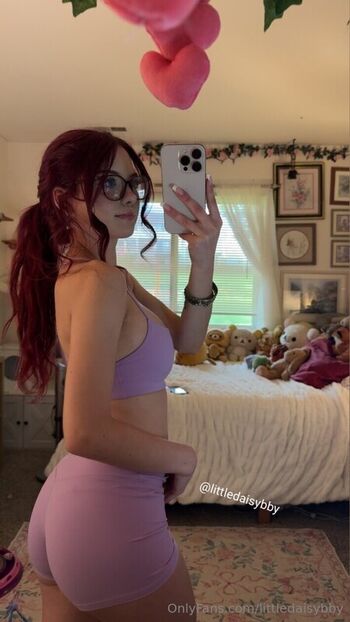 Full leaked Littledaisybby page private onlyfans photo