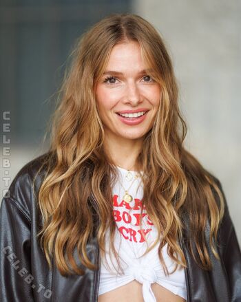 Full leaked Lola weippert page private onlyfans photo