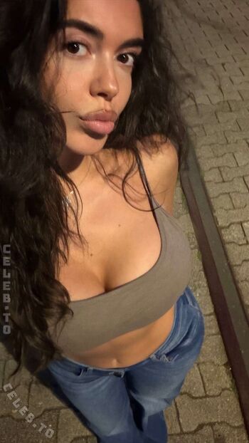 Full leaked Lya aylin private onlyfans photo