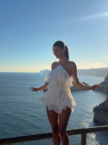 Full leaked Maddy cheary page private onlyfans photo