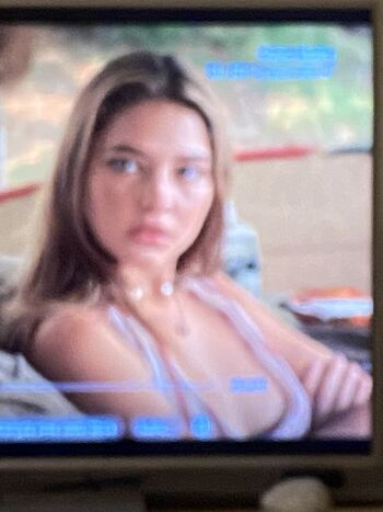 Full leaked Madelyn cline page private onlyfans photo