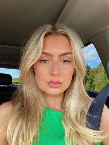 Full leaked Maggieehenry page private onlyfans photo