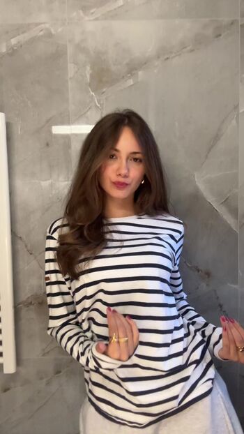 Full leaked Maloyaaska private onlyfans photo