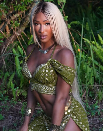 Full leaked Mara sade page private onlyfans photo