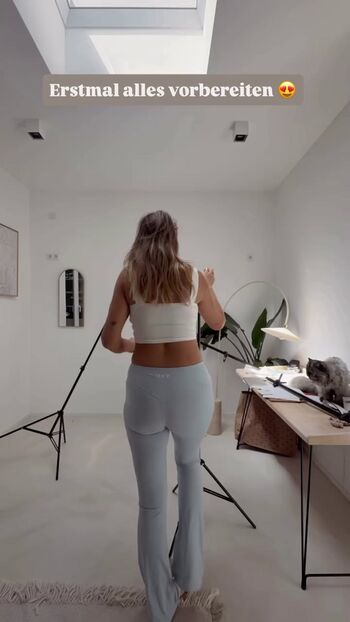 Full leaked Maren wolf page private onlyfans photo