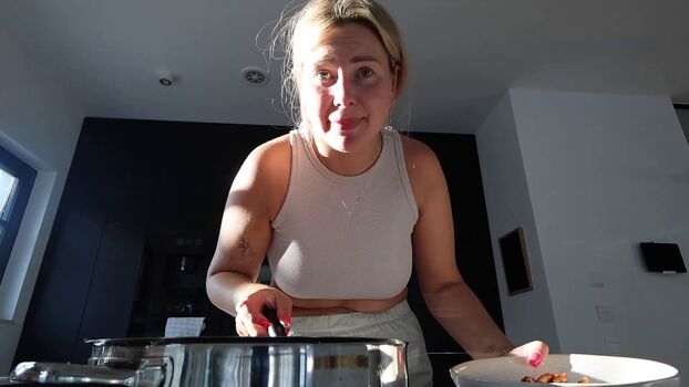 Full leaked Maren wolf page private onlyfans photo