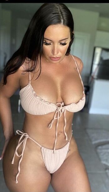 Full leaked Mariahhbrianne page private onlyfans photo
