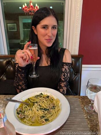 Full leaked Marie fox private onlyfans photo