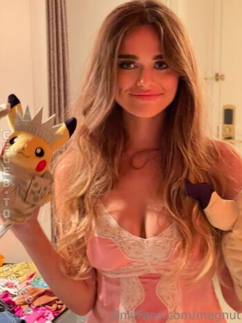 Full leaked Megnut page private onlyfans photo