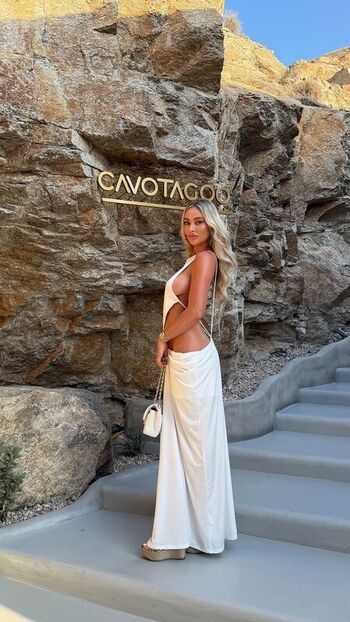 Full leaked Megojmac page private onlyfans photo