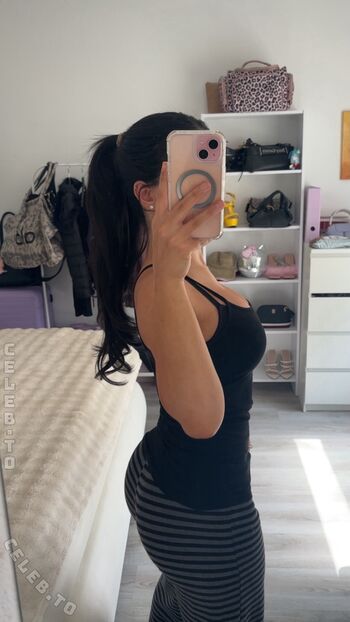 Full leaked Melodi mzd page private onlyfans photo