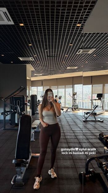 Full leaked Miafitz page private onlyfans photo
