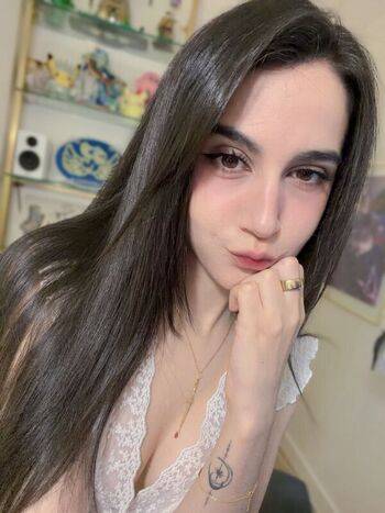 Full leaked Midna private onlyfans photo