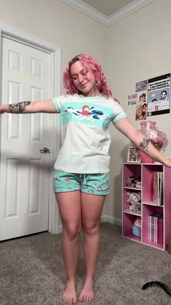 Full leaked Mildhippie page private onlyfans photo