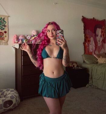 Full leaked Mildhippie page private onlyfans photo