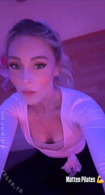 Full leaked Milschbaum private onlyfans photo