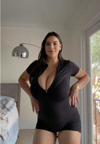 Full leaked Eggshellfriend/ private onlyfans photo
