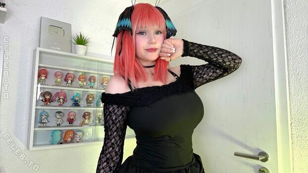 Full leaked Mina min page private onlyfans photo