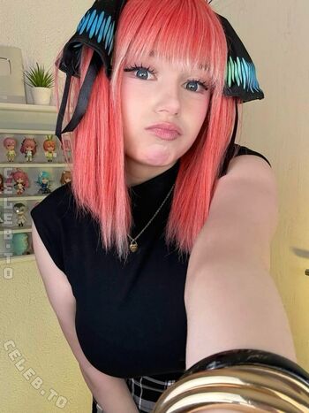 Full leaked Mina min page private onlyfans photo