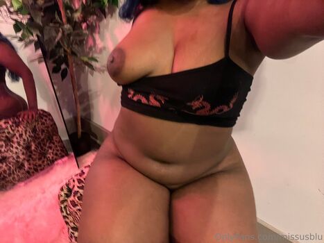 Full leaked Missusblu private onlyfans photo
