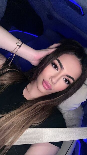 Full leaked Mobina page private onlyfans photo