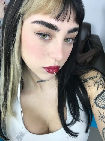 Full leaked Nicki nicole page private onlyfans photo